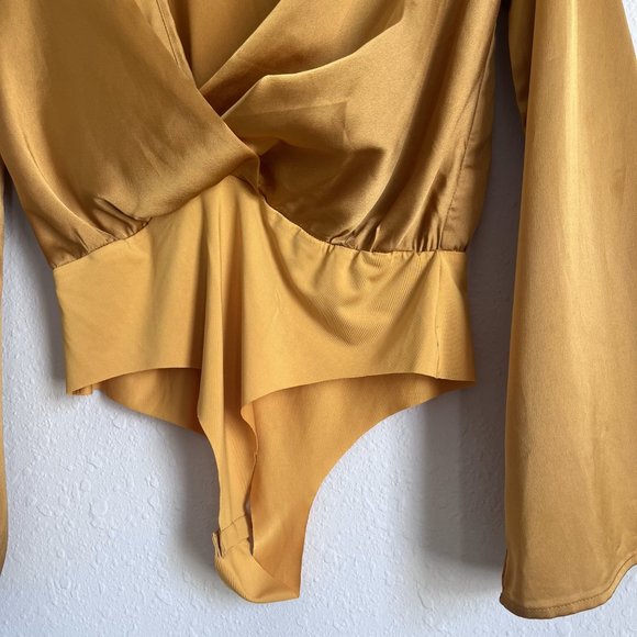 Bodysuit Mustard Bell Sleeve size 8 - Picture 5 of 7